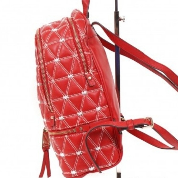 NEW Michael Kors Monogram Quilted Backpack - Picture 4 of 10